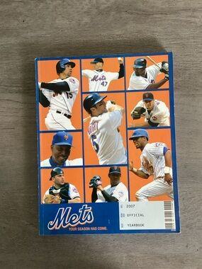 2007 New York Mets Official Yearbook - Orange & Blue